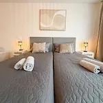 Moin - Mit Balkon & Parkplatz, Wifi Und Tv Apartman *