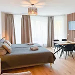 Moin - Mit Balkon & Parkplatz, Wifi Und Tv *