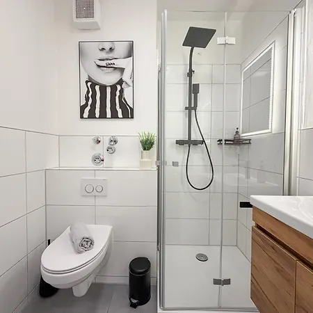 Modernes Mit Balkon&parkplatz, Wifi- K#1 Apartment *