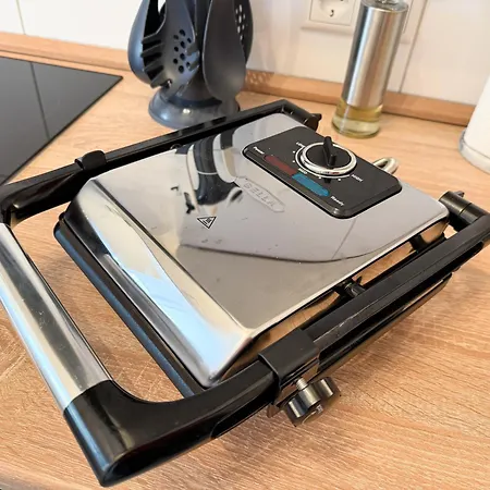 Apartment Modernes Mit Balkon&parkplatz, Wifi- K#1 *