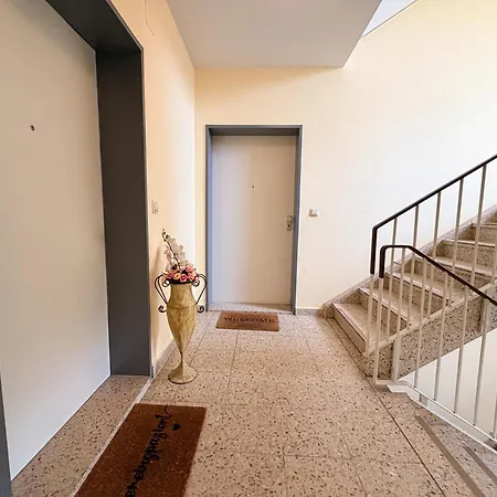 Moin - Mit Balkon & Parkplatz, Wifi Und Tv 아파트 *