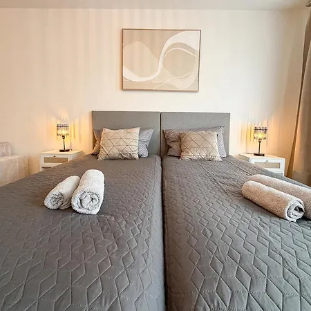 Modernes Mit Balkon&parkplatz, Wifi- K#1 Apartment *