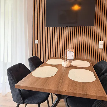 Modernes Mit Balkon&parkplatz, Wifi- K#1 Apartment *