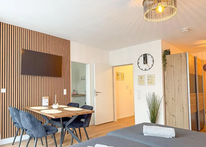 Modernes Mit Balkon & Parkplatz, Wifi- K#1 * オスターホルツ＝シャルムベック