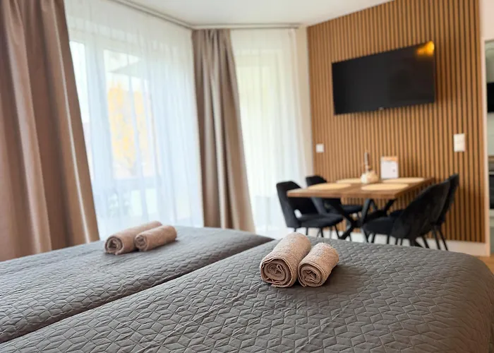 Modernes Mit Balkon & Parkplatz, Wifi- K#1 オスターホルツ＝シャルムベック