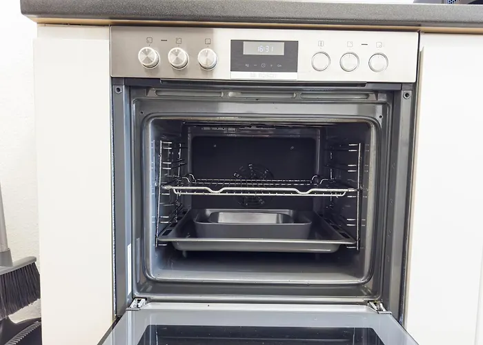 アパート Modernes Mit Balkon & Parkplatz, Wifi- K#1 オスターホルツ＝シャルムベック