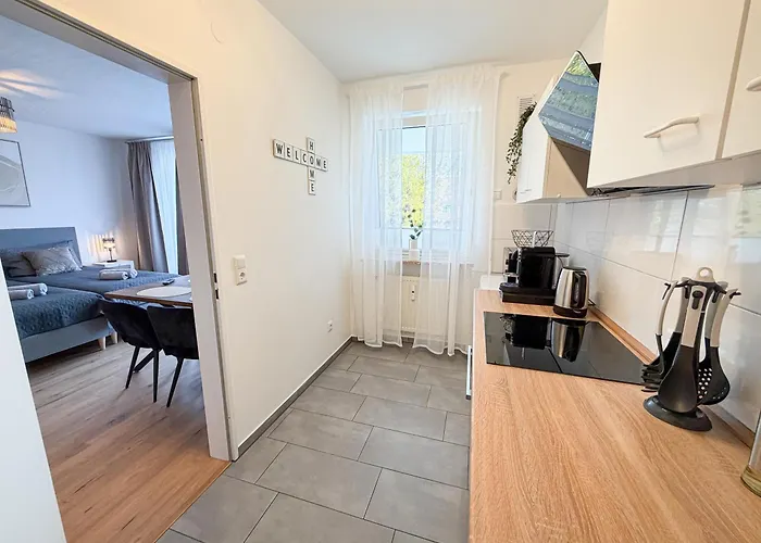 Modernes Mit Balkon & Parkplatz, Wifi- K#1 アパート *