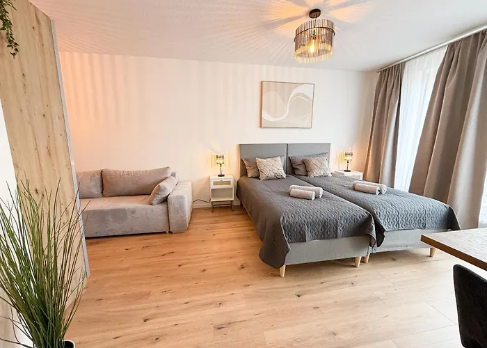 アパート Modernes Mit Balkon & Parkplatz, Wifi- K#1 *