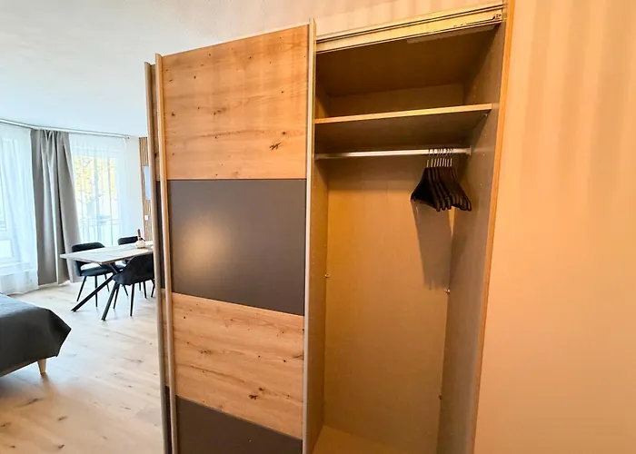 Modernes Mit Balkon & Parkplatz, Wifi- K#1 オスターホルツ＝シャルムベック