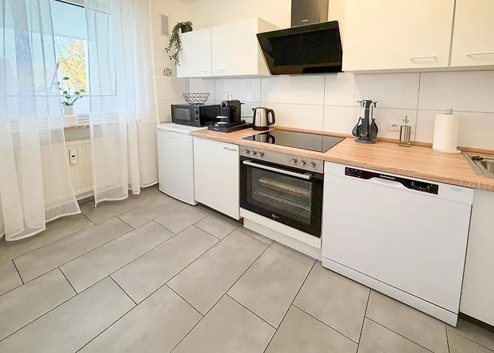 Modernes Mit Balkon & Parkplatz, Wifi- K#1 アパート *