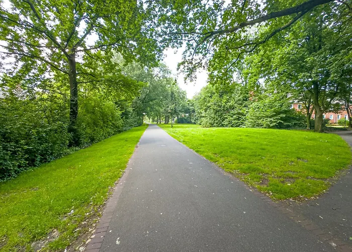 アパート Modernes Mit Balkon & Parkplatz, Wifi- K#1 オスターホルツ＝シャルムベック